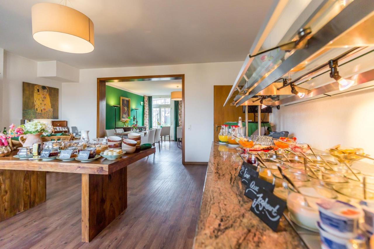 Vorderburg Hotel 3*